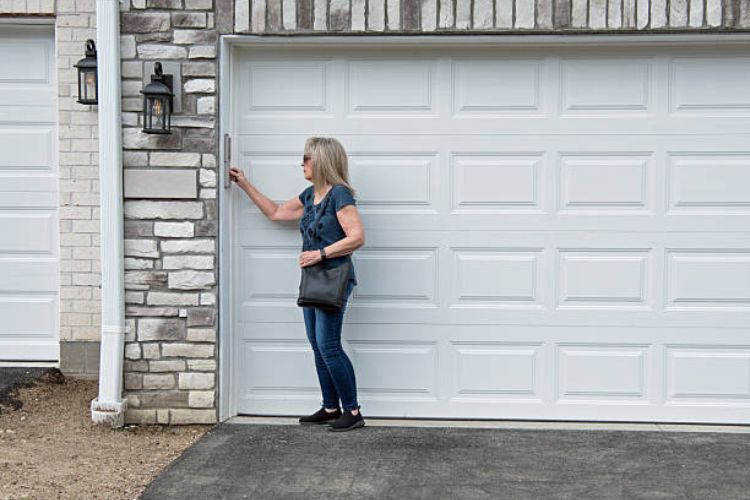 How to Open a Stuck Garage Door From Outside