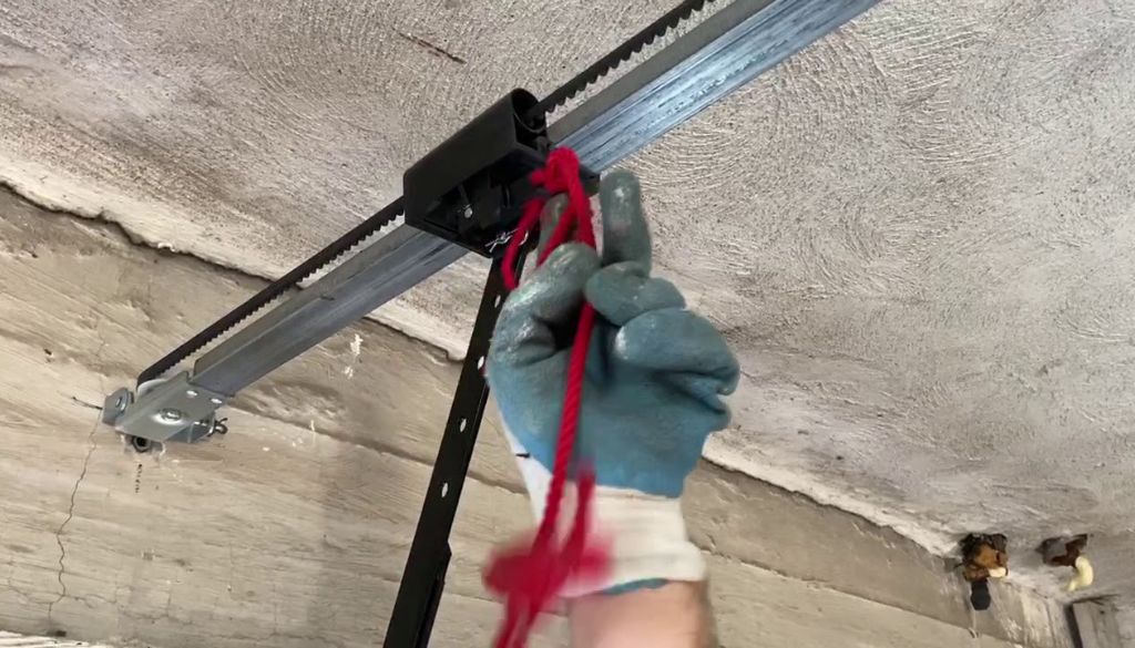 How to Replace a Garage Door Trolley